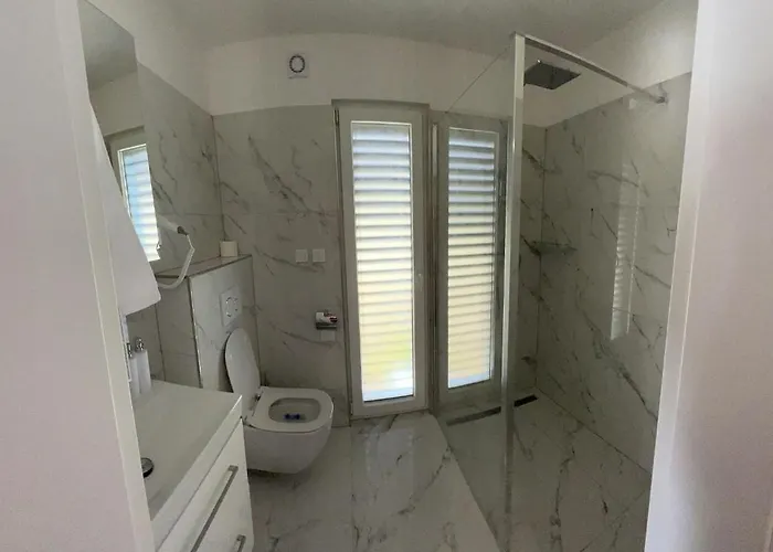 Lipno View Ferienhaus Jenisov (South Bohemian)